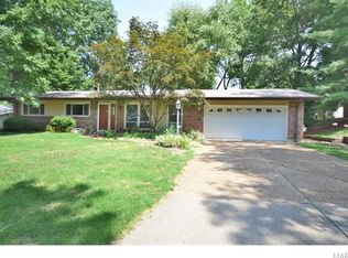1123 Westleigh Ter, Ballwin, MO 63021