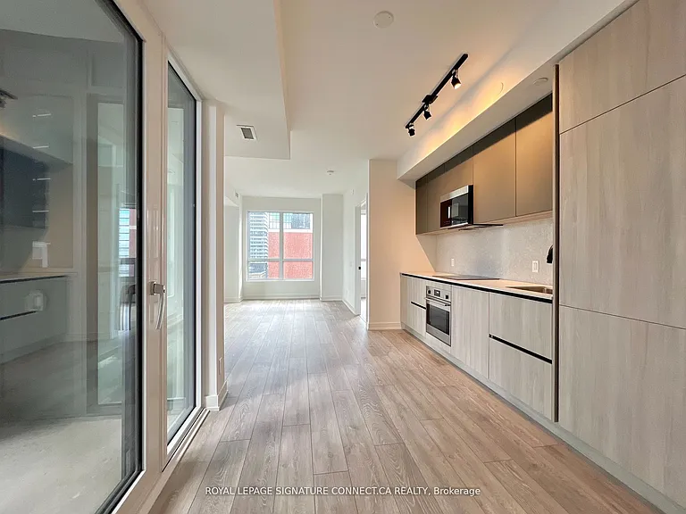 108 Peter St #1107 — Photo 2