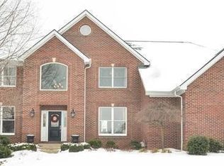 1647 Fairway Crst, Loveland, OH