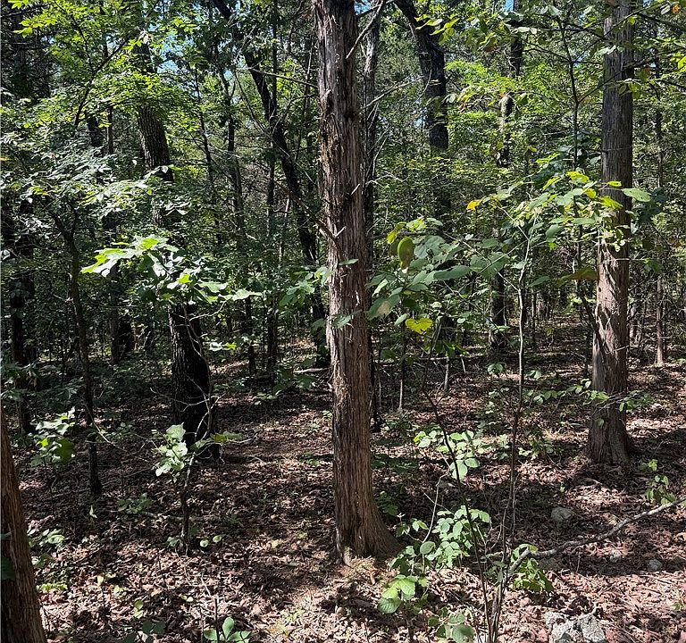1st image of Larchwood Dr #18