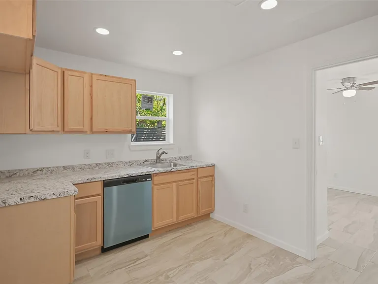 3518 Orange St — Photo 13
