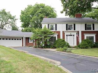 7 Scott Ct, Adrian, MI 49221