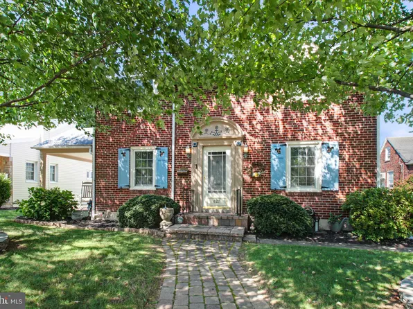 627 E 4th St, Boyertown, PA 19512