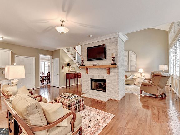 3rd image of 4196 Cami Way