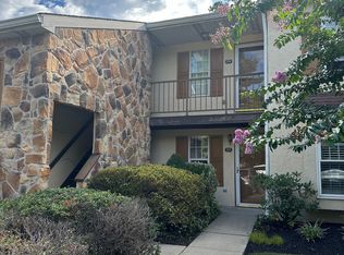 274 Valley Stream Ln, Wayne, PA 19087