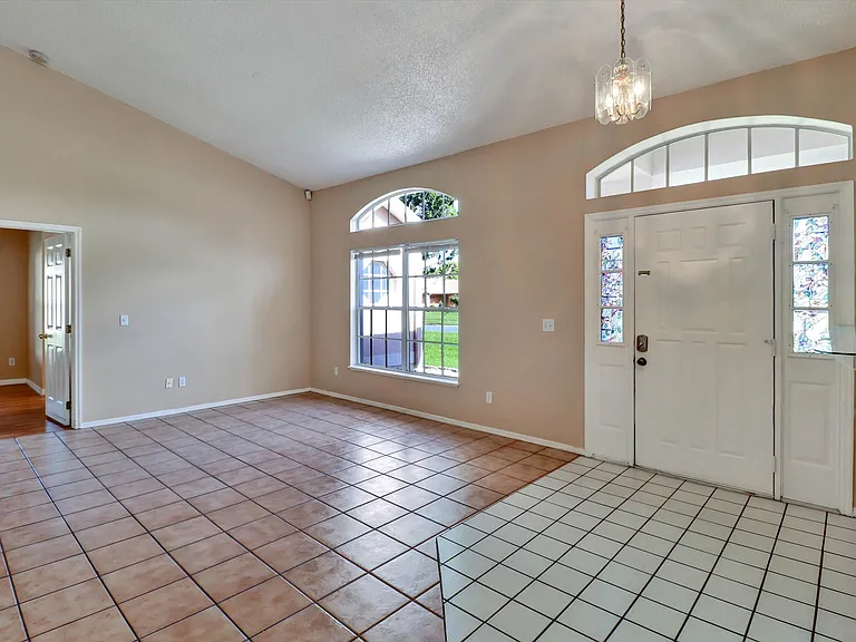 320 Saint Augustine Courtwind Ml — Photo 5