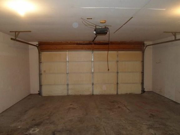 5th image of 1407 Knoll Crest Dr