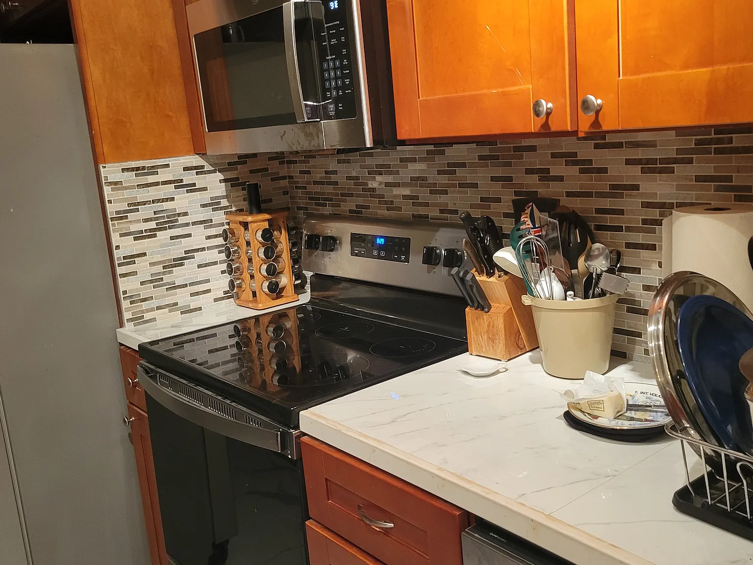 5 bed, 2500 sqft, $750 — Photo 3