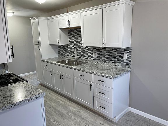 New kitchen cabinets