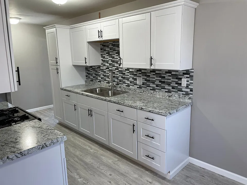 New kitchen cabinets