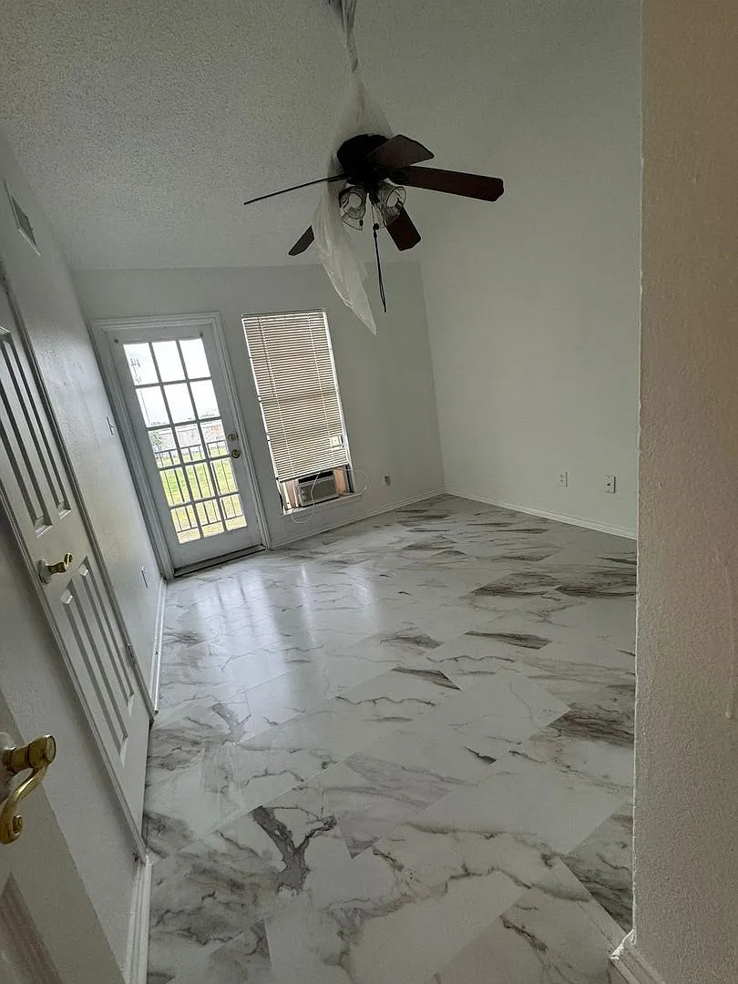 6108 Abrams Rd — Photo 2