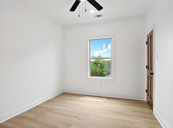 4th image of 2611 Annette St
