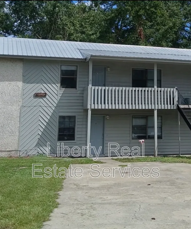 Liberty Manor — Photo 1
