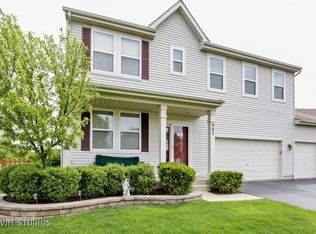 963 Valley Stream Dr, Hampshire, IL 60140