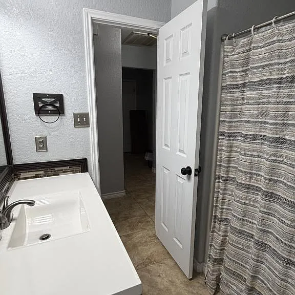 484 Cordova Ter — Photo 7