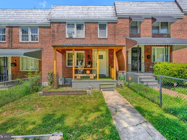 821 Wicklow Rd, Baltimore, MD 21229