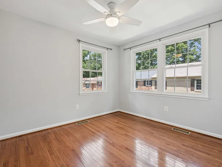 7401 Willshire Hunt Ct — Photo 28