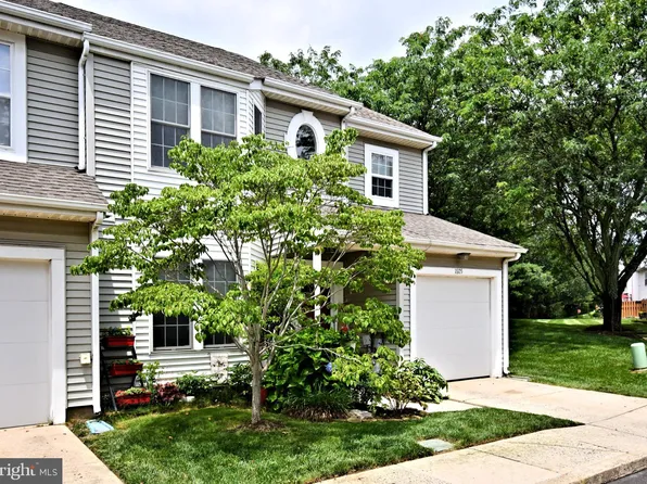 1605 Liberty Ct, North Wales, PA 19454