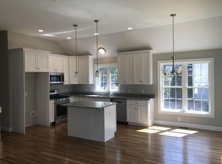 40 Upland Rd, Marlborough, MA 01752