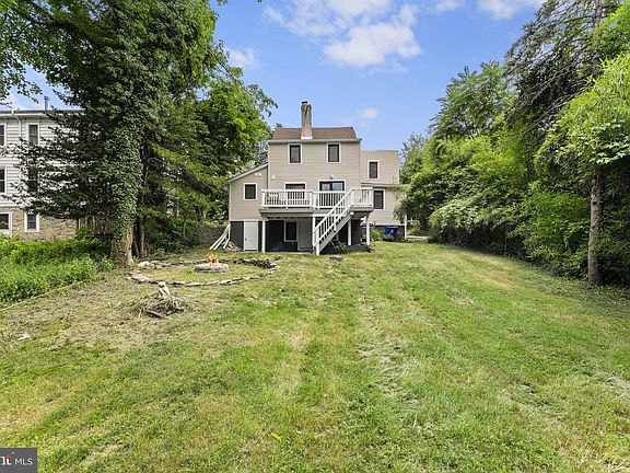 4th image of 2549 W Church Rd