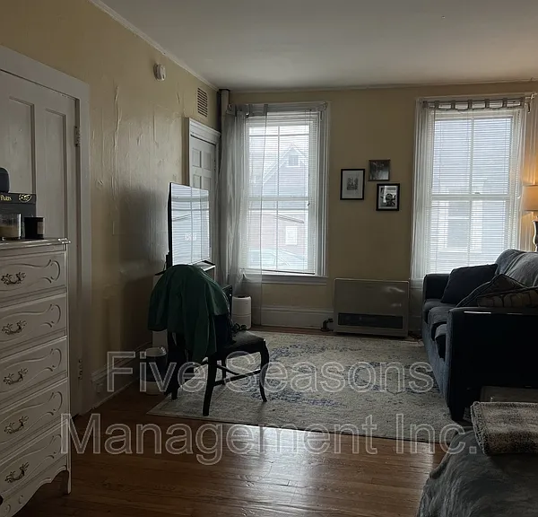 19 Grant St #2 — Photo 7