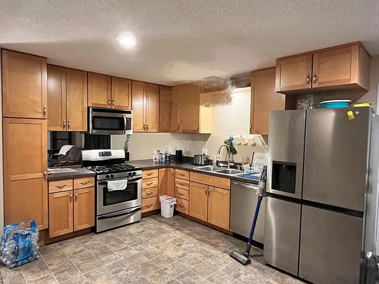 1819 N Ridge Dr — Photo 5