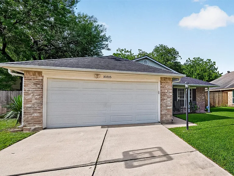 10315 Goodrum Rd — Photo 3