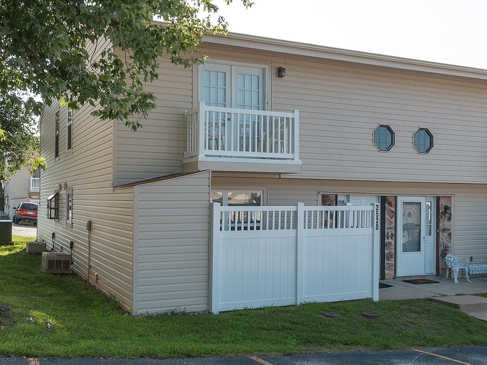 2nd image of 2520 Whitewater Ct