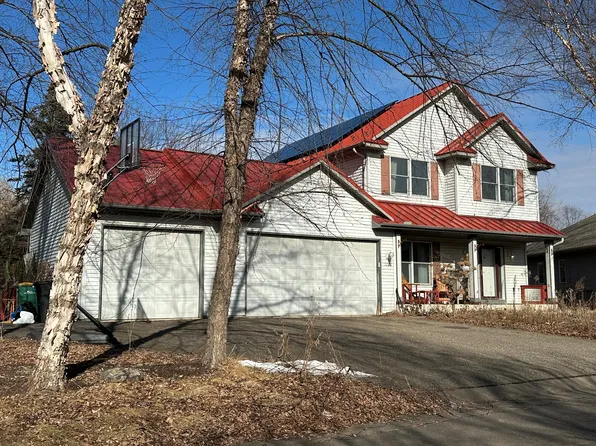 1128 Creekside Cir, Stillwater, MN 55082