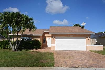 16802 Saddlebrook Dr01