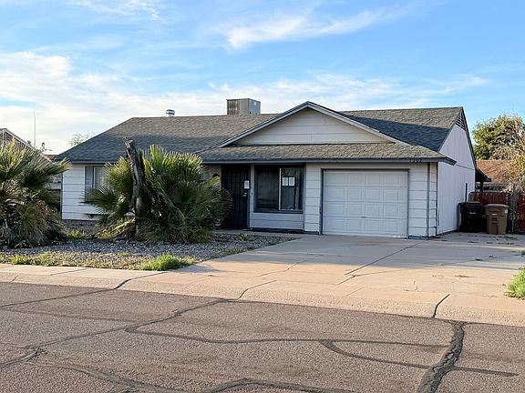 3rd image of 7202 W Shangri La Rd