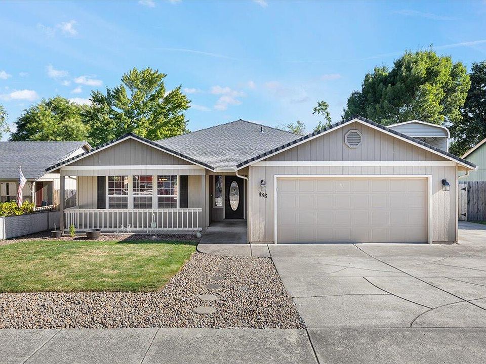 1st image of 486 Westminster Dr