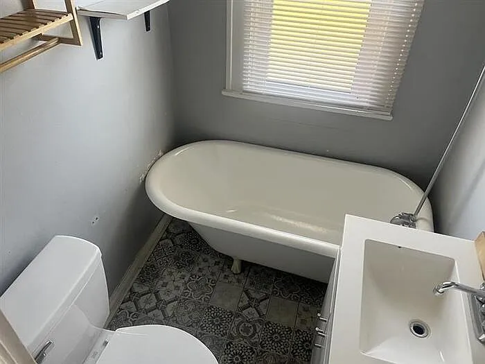 427 N Riley Ave — Photo 18