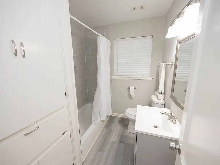 2058 Woodley Rd — Photo 22
