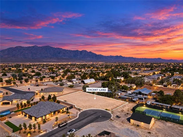 8136 N Tioga Way, Las Vegas, NV 89131