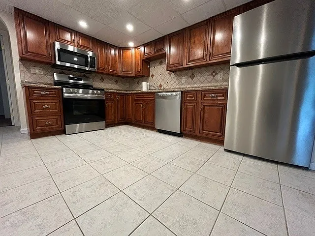 Building Photo - 4 Kennedy Ln #47
