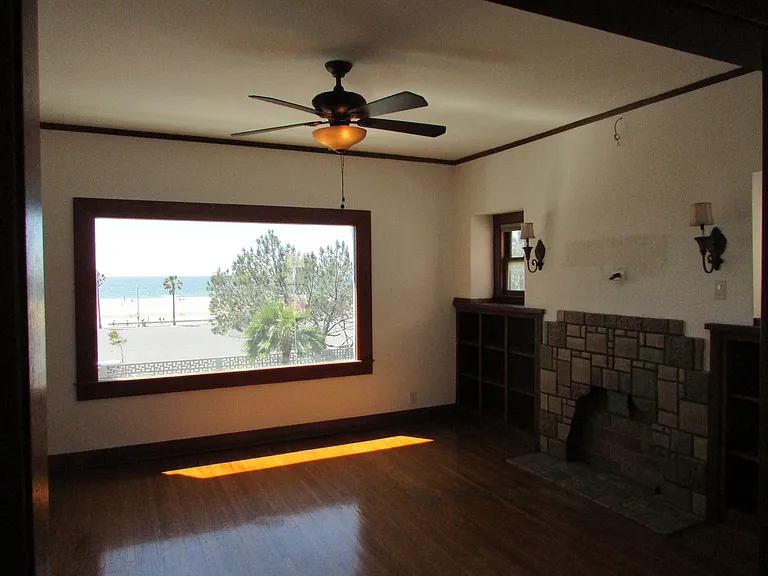 2213 Ocean Ave — Photo 4