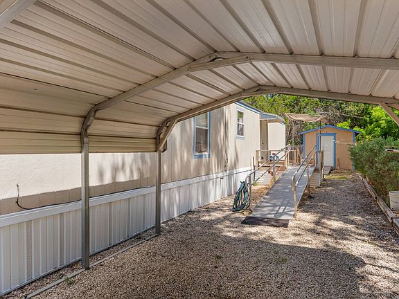 4th image of 149 Hideaway Cir