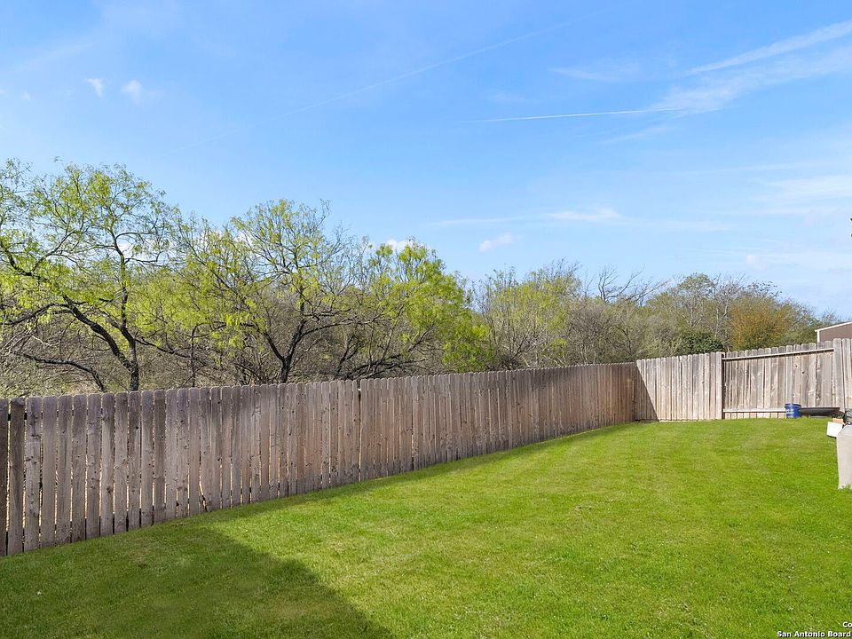 2nd image of 6446 Woodcliff Bnd