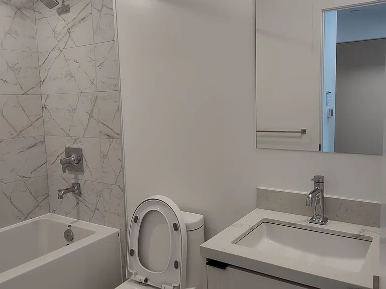 252 Church St #5309 — Photo 11
