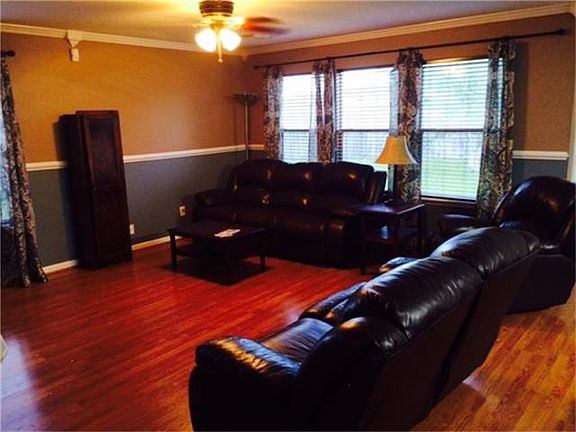 3rd image of 16222 Aspen Arbor Ct