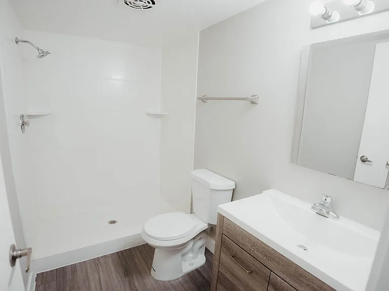 The Cosmo Apartments — Photo 29