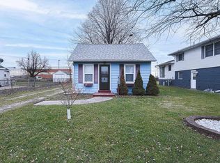 2321 44th St, Moline, IL 61265
