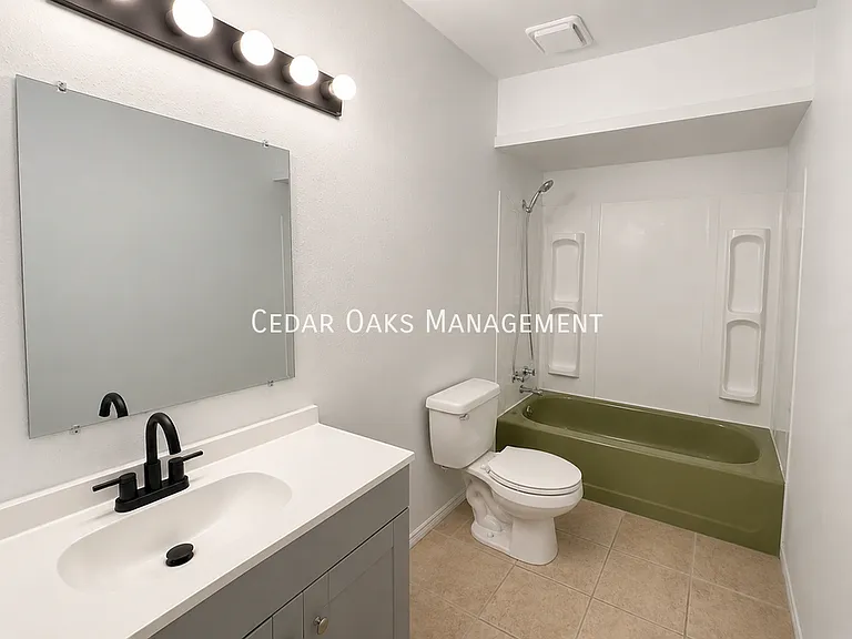 2502 Trudi Pl — Photo 3