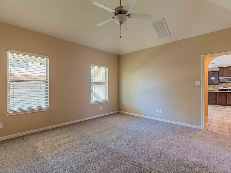 8730 Poppy Hls — Photo 23