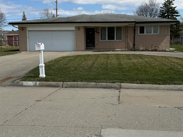 36592 Ridgecroft Dr, Sterling Heights, MI 48312