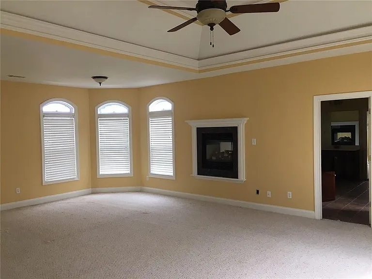 5575 Toccoa Dr — Photo 10