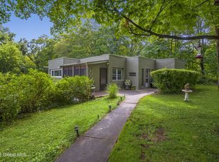 988 Sacandaga Rd, Glenville, NY 12302