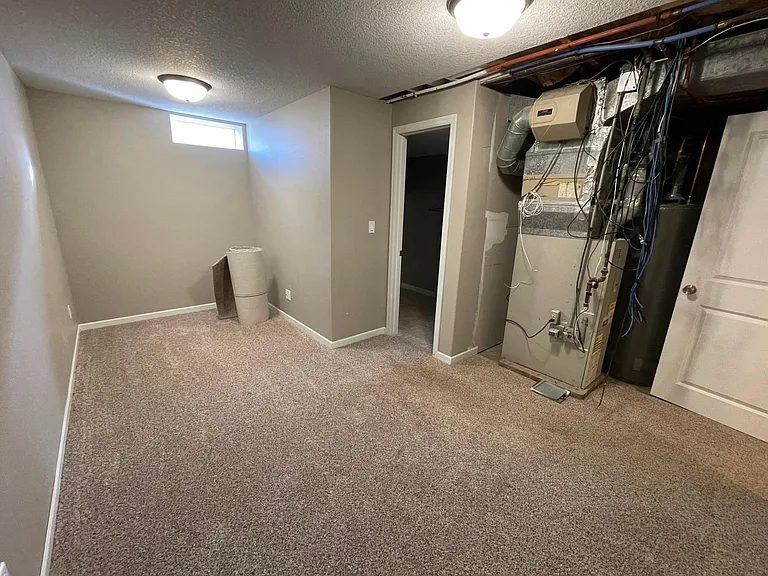2803 Henry Ct NW — Photo 18