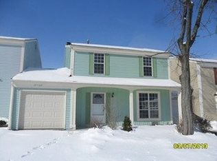 29W432 Tanglewood Ln, Warrenville, IL
